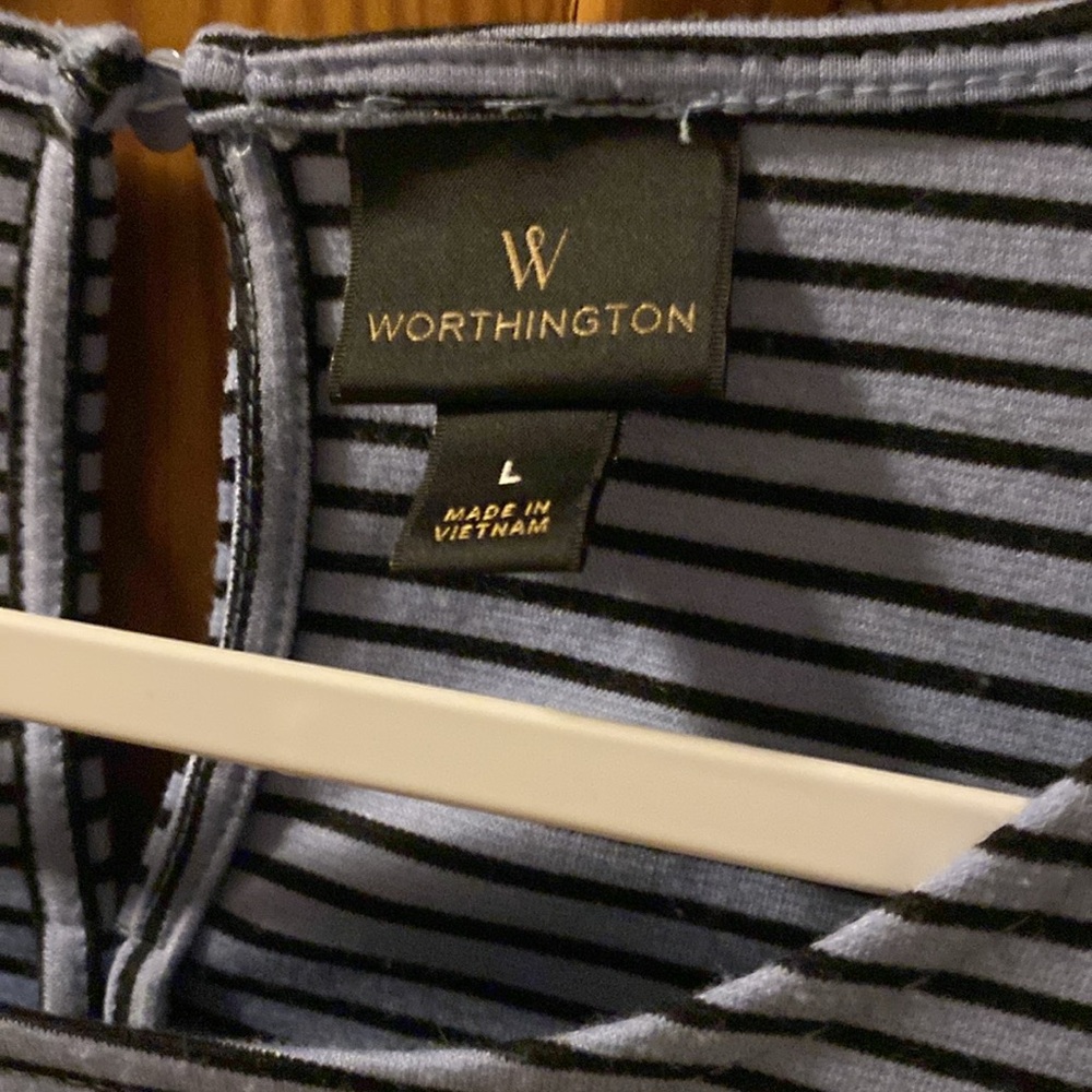 Worthington Women’s Black/Gray Striped Crew Neck Flutter Sleeve Top. Size L - Picture 2 of 4